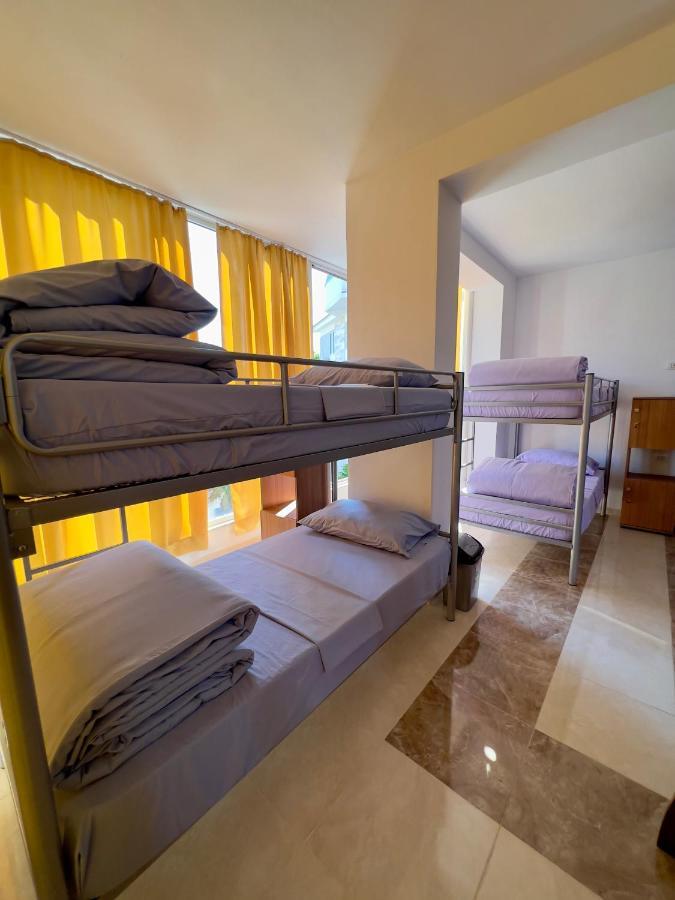 North Star Hostel Shkodër Esterno foto