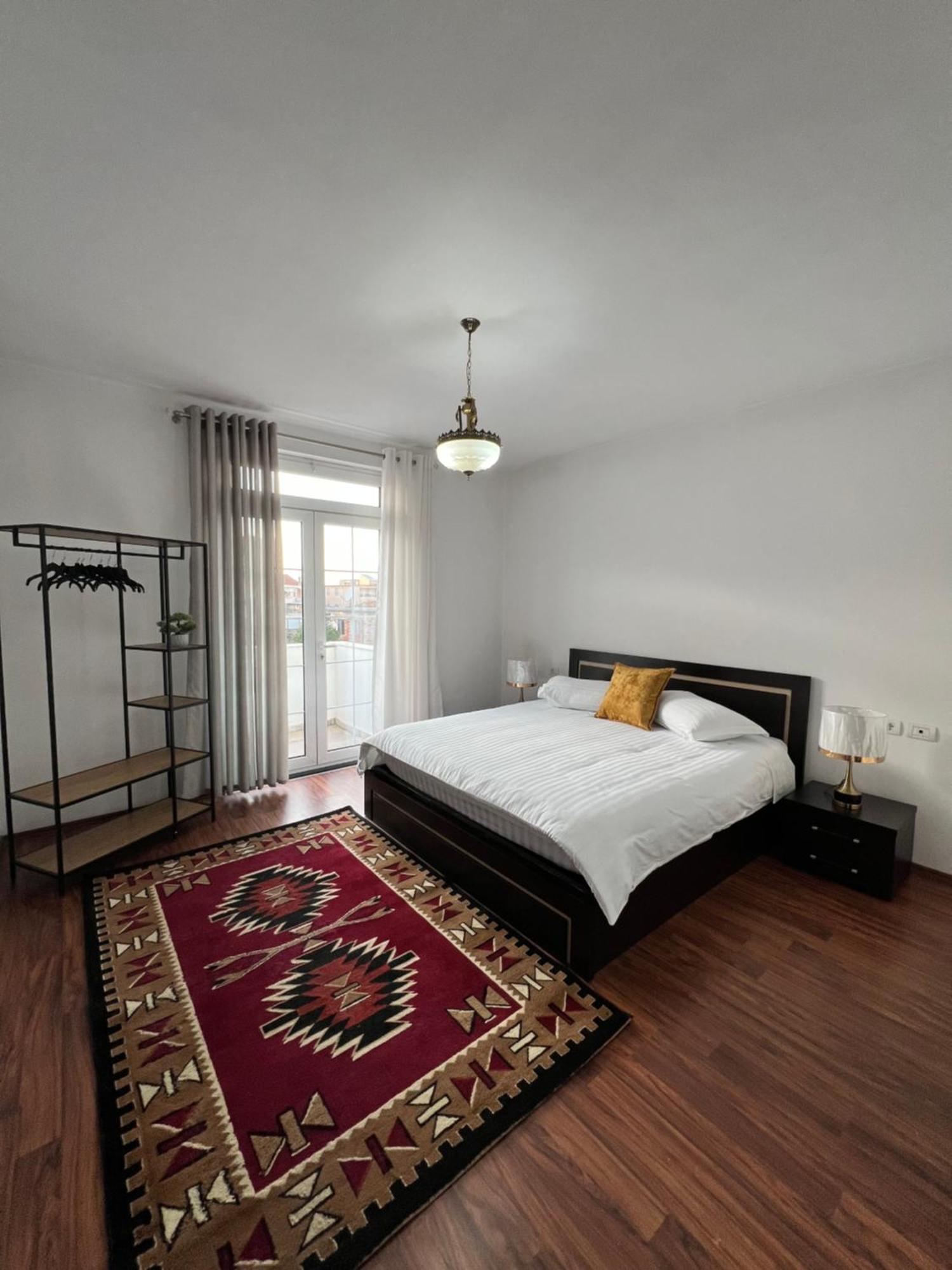 North Star Hostel Shkodër Esterno foto