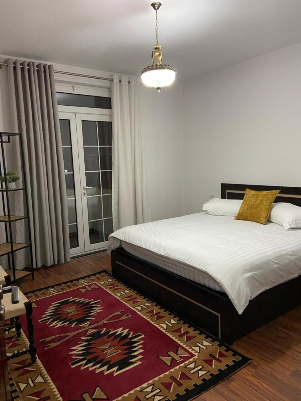North Star Hostel Shkodër Esterno foto